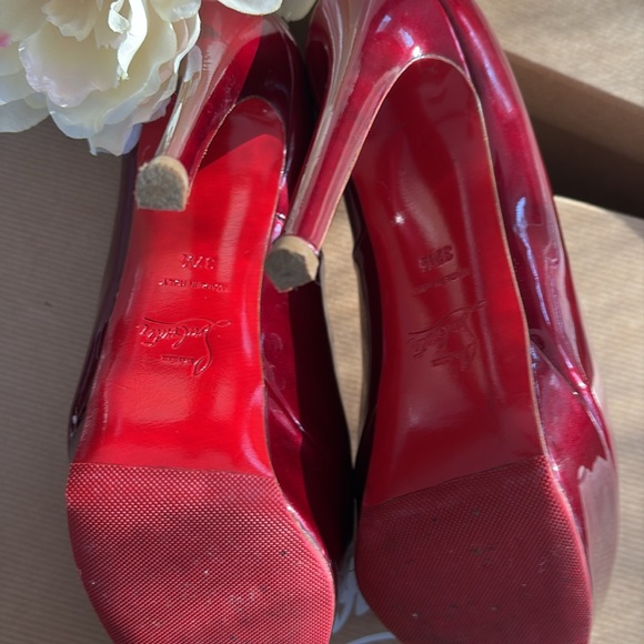 Christian Louboutin Ruby Red Patent Leather High Heels Size EU 37.5 Beautiful! - Picture 7 of 12